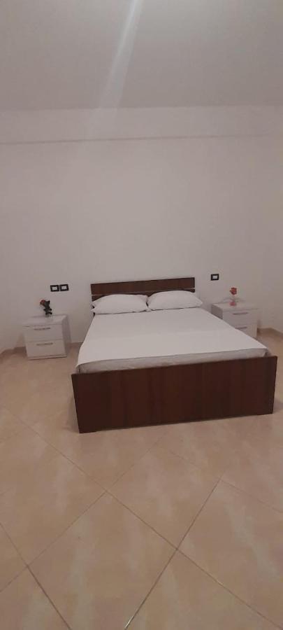 Casa Intera La Paghi Come Una Camera The Home With The Price Of A Room Durres Luaran gambar